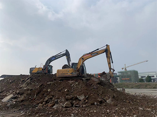 拼经济 搞建设｜乐山高新区故宫东路顺利进场开工